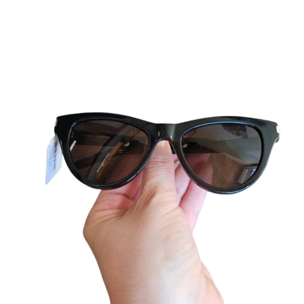 SAINT LAURENT Black Cateye Sunglasses SL425